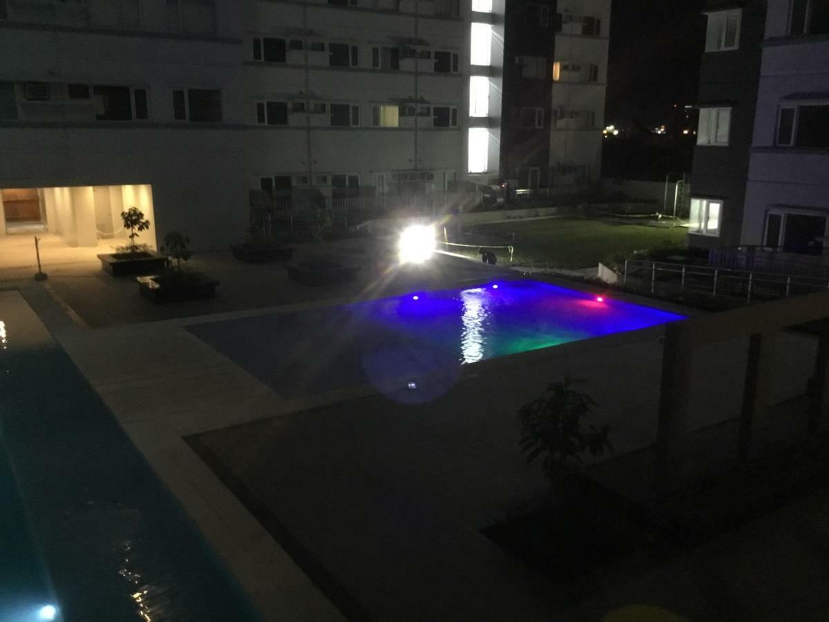 Apartamento Davao Avida Towers By Jyu Exterior foto